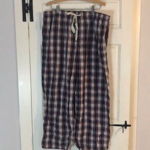 Croft and Barrow lounge pants Size XL see pics for a eyelet small tear on waist